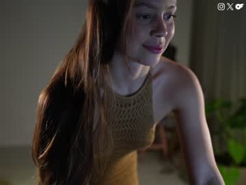 webcam girl tifalock_ live cam image #5897056
