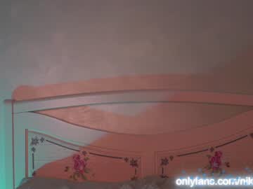 webcam girl angels_kiss live cam image #614471