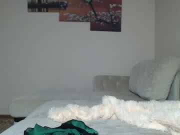 webcam girl luluu_l live cam image #248038