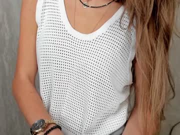 webcam girl foxy_jennifer live cam image #5630719