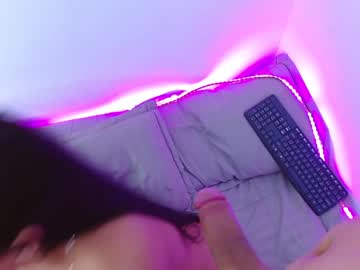 webcam couple julieta_x_alex live cam image #2889095
