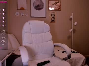 webcam girl badgirlmad live cam image #1512533