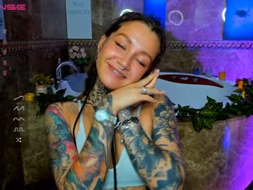 webcam girl nickyneck live cam image #2431413