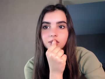 webcam girl nika_la live cam image #1637017