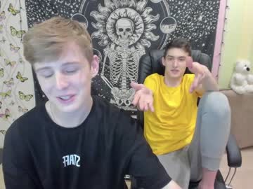 webcam man logancorvus live cam image #1884682