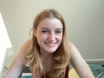 webcam girl frecklytaylor live cam image #2543266
