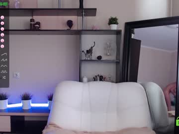 webcam girl princess_lolli live cam image #2024417