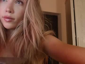 webcam girl bitter_moon live cam image #2422966