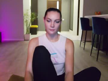 webcam girl flowerr_powerr live cam image #5835405