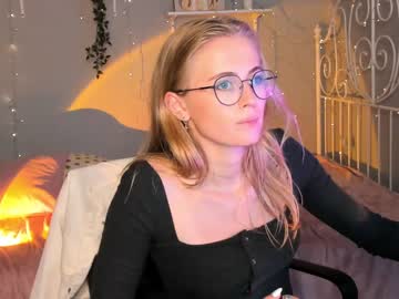 webcam girl linellali live cam image #2520281