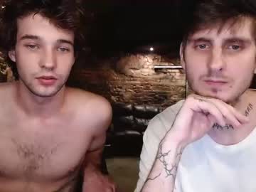 webcam man straighttattoedbasement live cam image #2297380