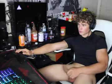 webcam man maxednat live cam image #5131016