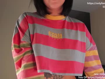 webcam girl aavee live cam image #1402739