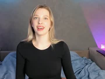 webcam girl mmm_banana live cam image #4331728