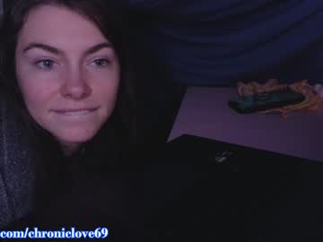 webcam girl chroniclove live cam image #4178121