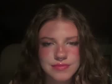 webcam girl fairyyy653 live cam image #7079065