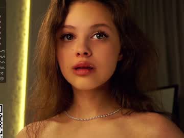webcam girl a_whole_eternity live cam image #6700773