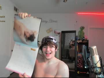 webcam man thejohnnystone live cam image #3764033