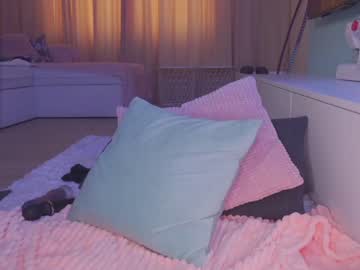 webcam girl aveksmr live cam image #2475698