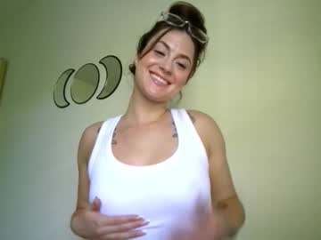 webcam girl leia_renae live cam image #7027421
