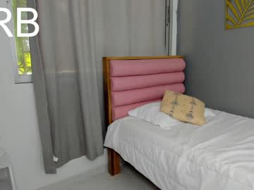 webcam girl roberta_lipa live cam image #2420536