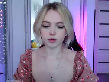 webcam girl small_blondee live cam image #3853093