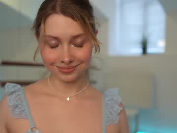 webcam girl april_blush live cam image #6870520