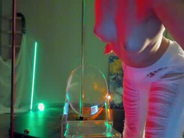 webcam girl _meganmeow_ live cam image #4521200