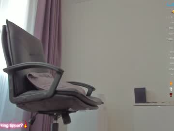 webcam girl kissing33 live cam image #4296595