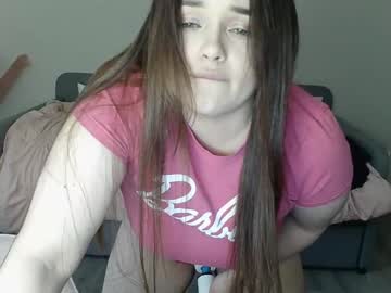 webcam girl innocentxdoll19 live cam image #1310019