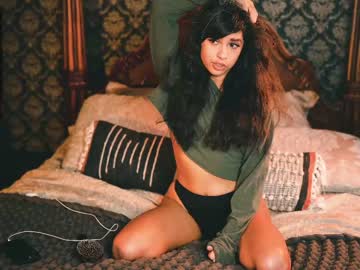 webcam girl ingennui live cam image #4799415