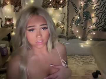 webcam girl ari_02 live cam image #5381927