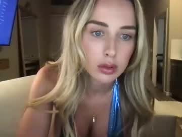 webcam girl kassi_kakes live cam image #6880896