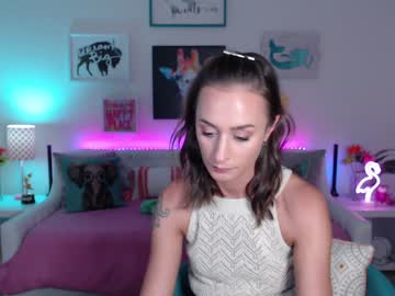 webcam girl holihurricane live cam image #4594086