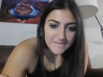 webcam girl lynn1717 live cam image #3357798