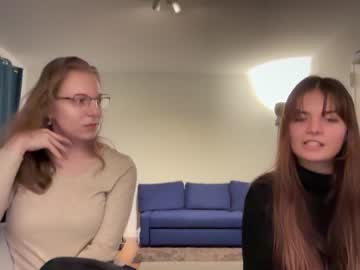 webcam girl lillybambus live cam image #5688138