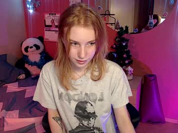 webcam girl glowing_elli live cam image #900507