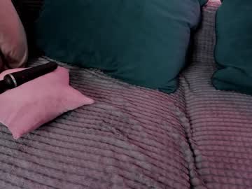 webcam girl l0ve_sh0w live cam image #5270365