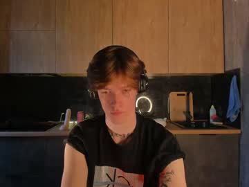 webcam man cerb3r live cam image #2117662