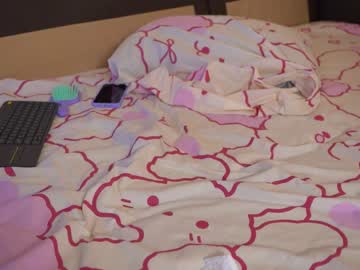 webcam girl tiny_miracle live cam image #6933546