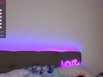 webcam girl callme_star live cam image #4874766