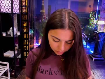 webcam girl alma_pearl live cam image #4638281