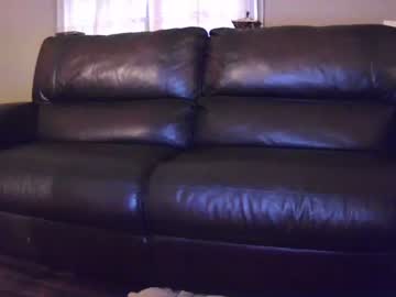 webcam couple leo_lady_8675309 live cam image #293485