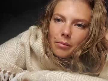 webcam girl kosmickate live cam image #3321598