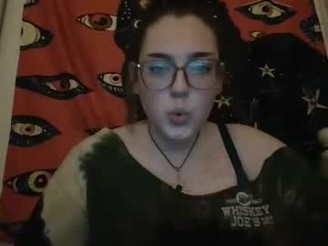 webcam girl queensquirtfreak live cam image #5683377