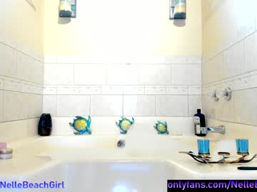 webcam girl nellebeachgirl live cam image #1602959