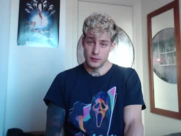 webcam man sonic12_12 live cam image #666291