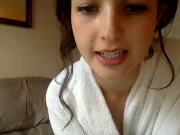 webcam girl ariel_lena live cam image #5415346