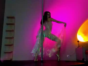 webcam girl _meganmeow_ live cam image #3225979