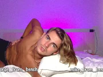 webcam man guys_from_the_bench live cam image #3672258
